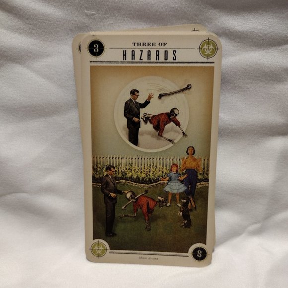 The Zombie Tarot: An Oracle of the Undead - Picture 4 of 13